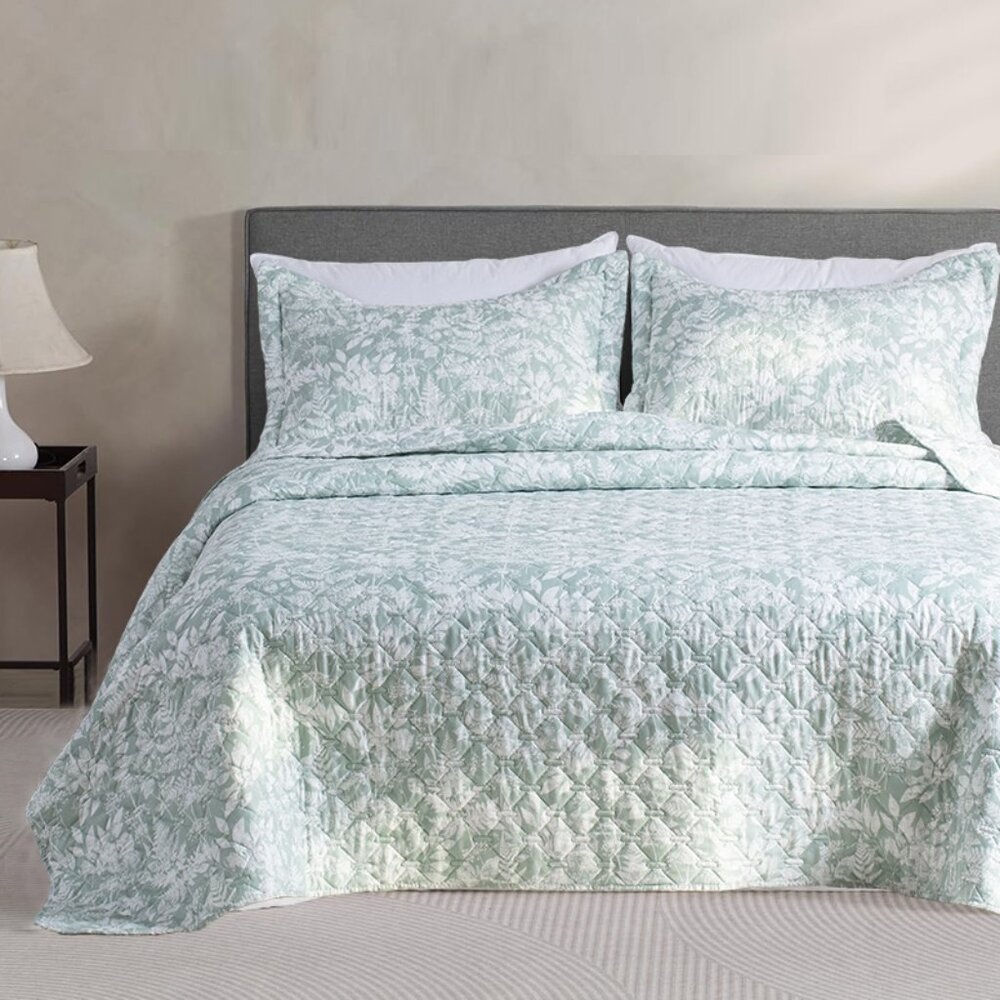 Queen - Green Quilt Set with Leaf Pattern - 2434